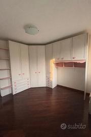 Cameretta a ponte con cabina armadio