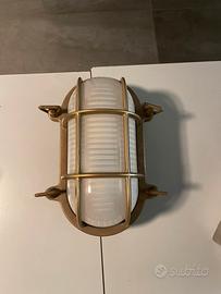 Lampada da parete nautica in ottone massiccio