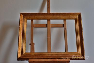 Vecchia cornice dorata