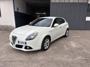 Alfa Romeo Giulietta 1.6 jtdm. Garanzia.Neopatenta