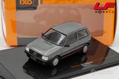 1:43 Fiat Uno Turbo ie 1°Serie 1984 Grey Met - IXO