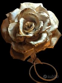 rosa gigante oro con stelo removibile 