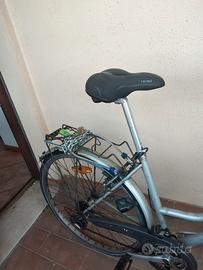  bicicletta. donna.anche per uomo