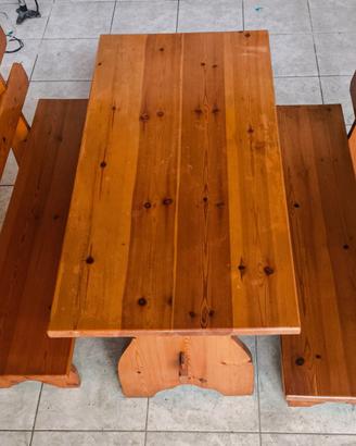 Panche  e tavolo in legno di pino stile TIROLESE
