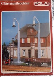 Pola 71 2 Girder-Type Street Lamps (14-19 Volts) 