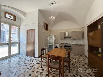 2 LOCALI A SANTERAMO IN COLLE