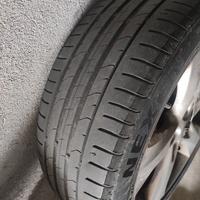 4 gomme più cerchi originali Opel Astra 2010