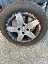 Ceechi in lega comprese di gomme invernali