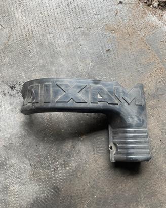 plastiche per motore e fanale destro
