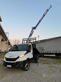Iveco daily 35 2023 gru e ribaltabile iva compresa