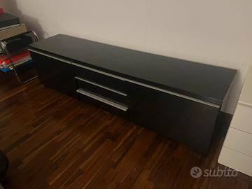 Mobile supporto televisione