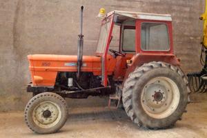 Fiat 850 OM, Trincia stocchi, fresa, vari attrezzi