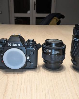 Nikon F 501 + obiettivi 