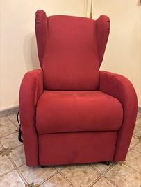 Poltrona alzapersona made in Italy