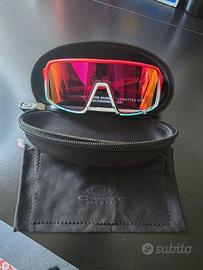 Oakley sutro