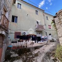 CASA SEMINDIPENDENTE A CASALVIERI