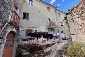 CASA SEMINDIPENDENTE A CASALVIERI