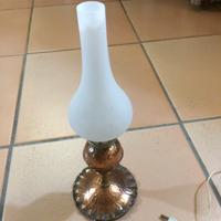 Vecchia lampada in rame