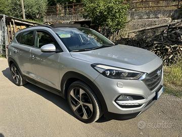 Hunday tucson awd x possibile
