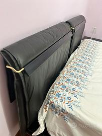 Camera matrimoniale - Testata letto