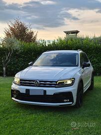 VW Tiguan 190CV 4Motion R-Line B.E. Matrix LED