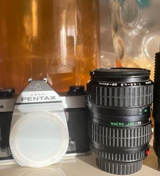 Pentax K1000 con 2 zoom funzionante!