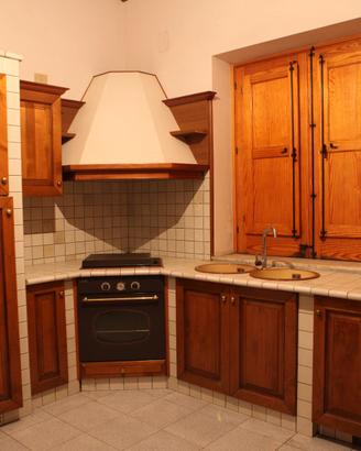 Cucina in legno massiccio angolare rustica smontat
