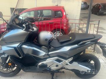 Honda Forza 750