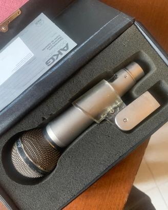 Microfono AKG D2000E