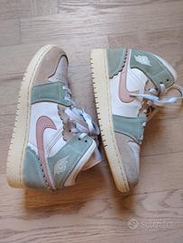 Air Jordan 1MidSE