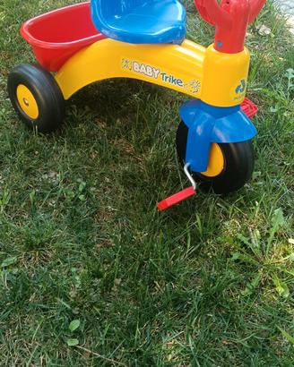 triciclo colorato  Injusa Baby Trico MAX, 
