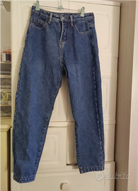 pantaloni jeans