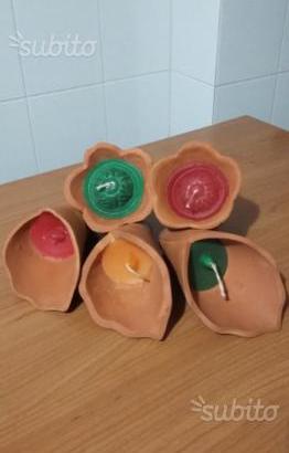 Fiori in terracotta con candela