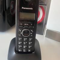 Panasonic Telefono cordless domestico con base.