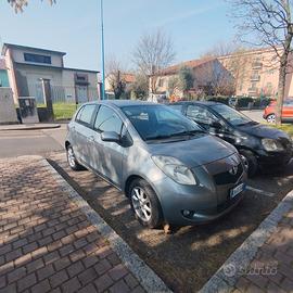 Toyota Yaris 1.4D 4D 5 porte M MT NAVI