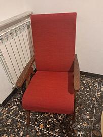 Poltrona in legno 