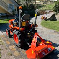 Trattorino Kubota b1820 + trincia e fresa