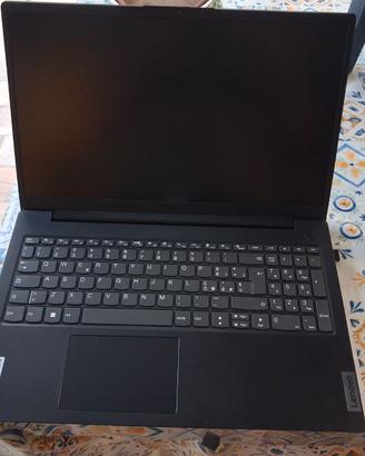 Lenovo notebook PC  Display 15,6" mai usato