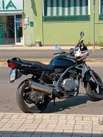 ER 5 Anno 2004 a carburatori