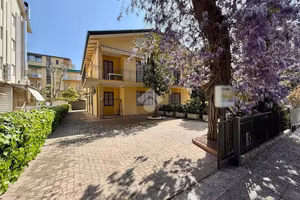 2 LOCALI A CERVIA