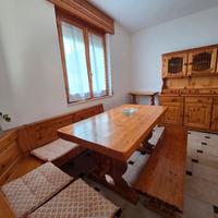 Sala da pranzo in legno massello stile rustico 
