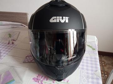 Casco modulare e guanti moto