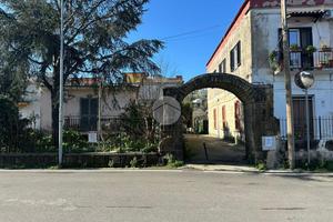 3 LOCALI A MONTE DI PROCIDA