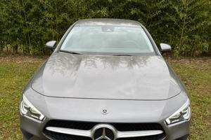 Mercedes-Benz CLA 180d Shooting Brake