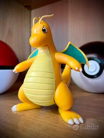 Action figure pokemon Dragonite