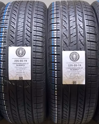 4 GOMME 235 55 19 YOKOHAMA A67229