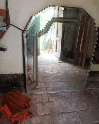 Specchio da bagno con luce