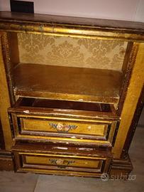 Comodino antico laccato oro stile veneziano