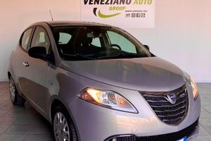 Lancia Ypsilon 1.2 69 CV 5 porte S&S Platinum
