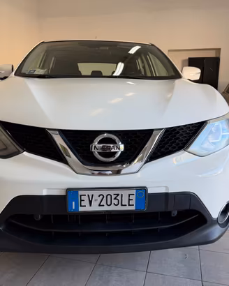 Nissan Qashqai 1.5 dCi DPF Acenta 2014 OK NEOPATEN